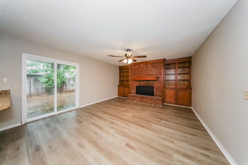 1,850/Mo, 11032 N Eagle Ln Oklahoma City, OK 73162 Family Room View