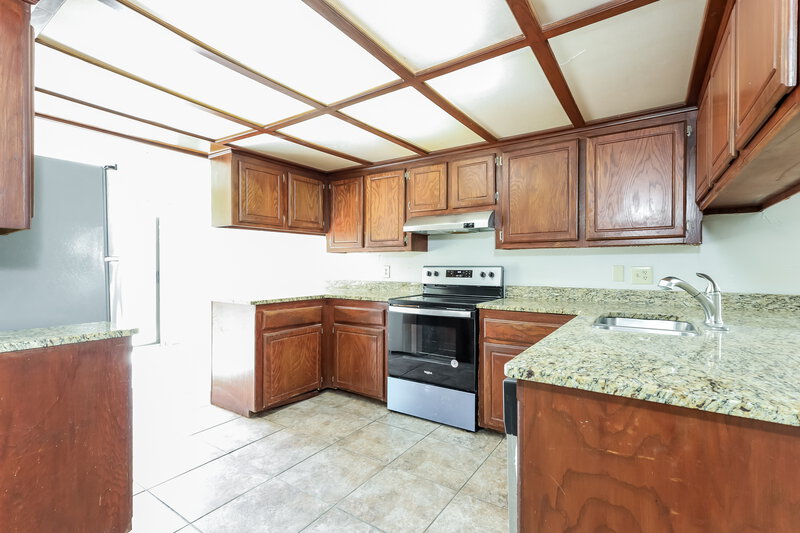 0/Mo, 8220 NW 112th Terrace Oklahoma City, OK 73162 Kitchen View 2