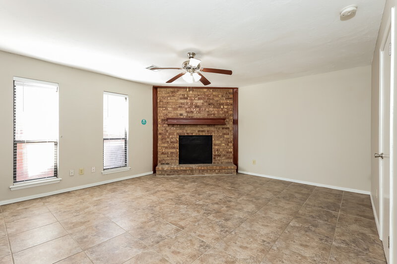 0/Mo, 8220 NW 112th Terrace Oklahoma City, OK 73162 Family Room View