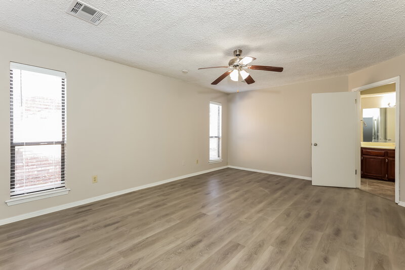 0/Mo, 8220 NW 112th Terrace Oklahoma City, OK 73162 Main Bedroom View