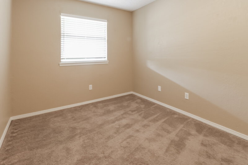 1,372/Mo, 9108 Checkerbloom Dr Oklahoma City, OK 73165 Bedroom View 4