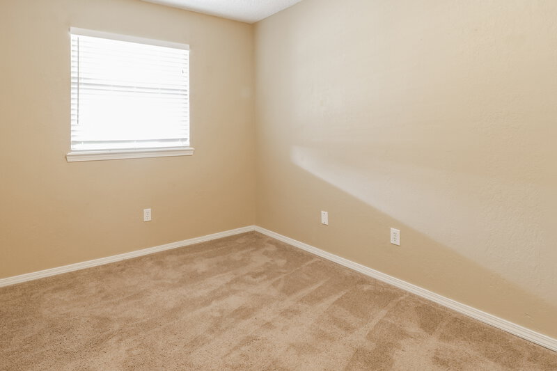 1,372/Mo, 9108 Checkerbloom Dr Oklahoma City, OK 73165 Bedroom View 5