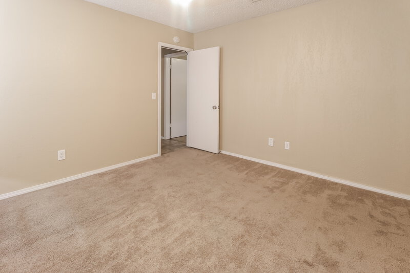 1,372/Mo, 9108 Checkerbloom Dr Oklahoma City, OK 73165 Bedroom View 7