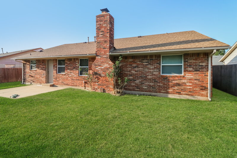 1,372/Mo, 9108 Checkerbloom Dr Oklahoma City, OK 73165 Rear View 2