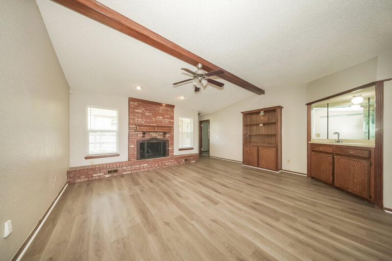 1,710/Mo, 12913 S Drexel Ave Oklahoma City, OK 73170 Living Room View