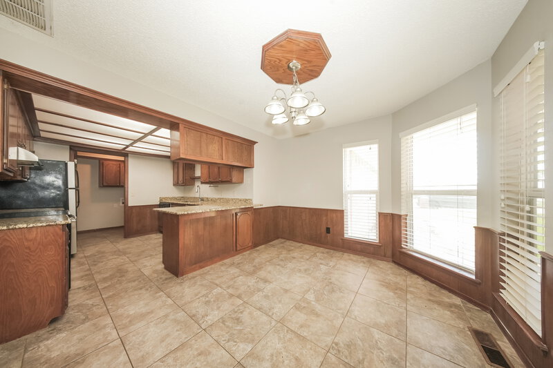 1,710/Mo, 12913 S Drexel Ave Oklahoma City, OK 73170 Dining Room View