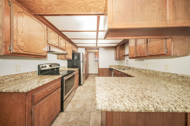 1,710/Mo, 12913 S Drexel Ave Oklahoma City, OK 73170 Kitchen View 2