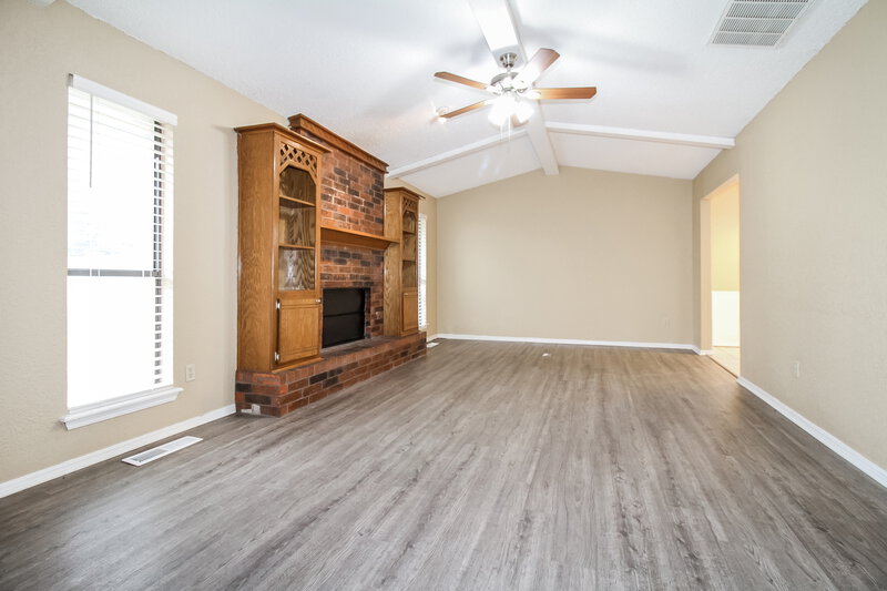 1,385/Mo, 528 Wandering Way Oklahoma City, OK 73170 Living Room View