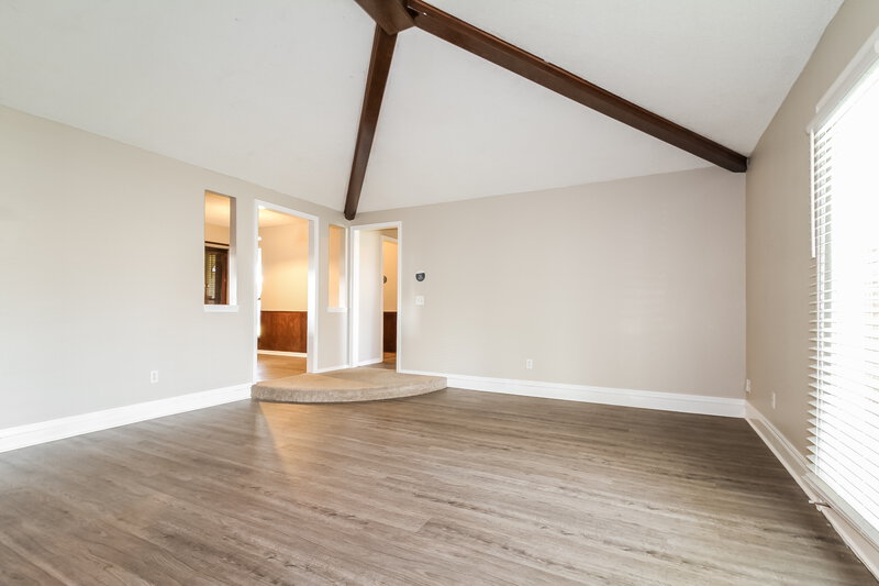 1,690/Mo, 674 Wandering Way Oklahoma City, OK 73170 Living Room View 2