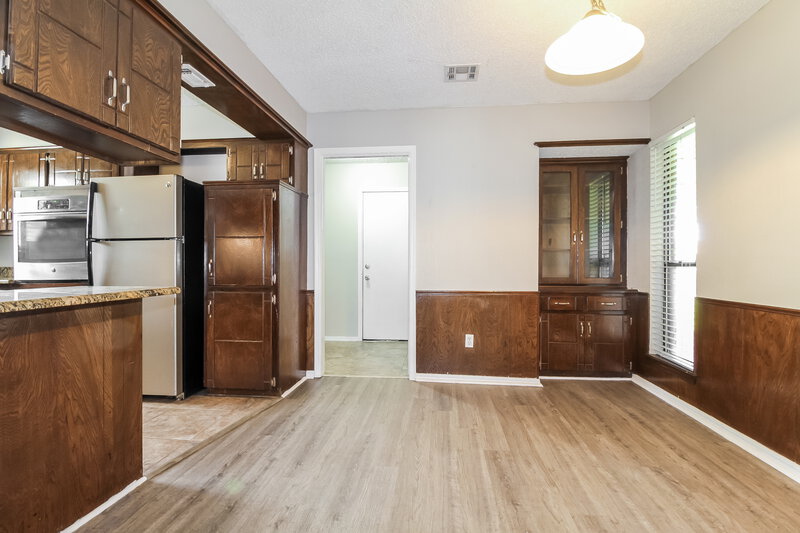 1,690/Mo, 674 Wandering Way Oklahoma City, OK 73170 Kitchen View 2