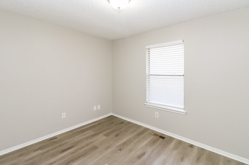 1,215/Mo, 516 Waterview Rd Oklahoma City, OK 73170 Bedroom View