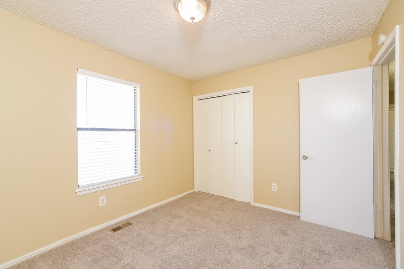 1,215/Mo, 516 Waterview Rd Oklahoma City, OK 73170 Bedroom View 3