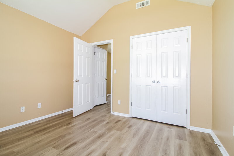 1,410/Mo, 2224 SW 135th Pl Oklahoma City, OK 73170 Bedroom View 2