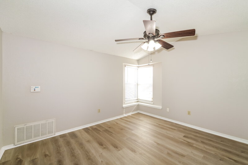 1,385/Mo, 2120 Briarcliff Dr Oklahoma City, OK 73170 Main Bedroom View