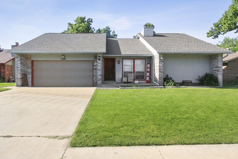 1,490/Mo, 1329 W Cedarbrook Ln Oklahoma City, OK 73170 External View