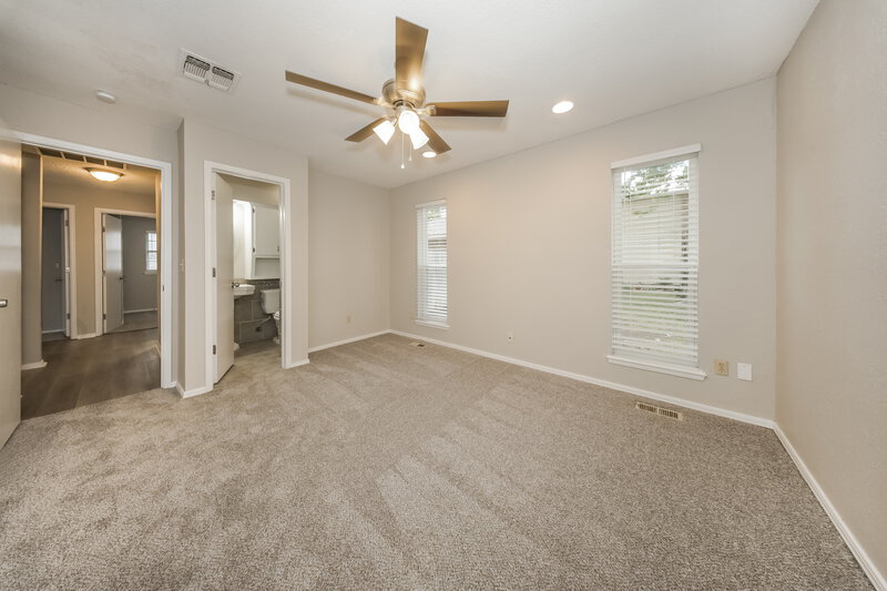 1,650/Mo, 1329 W Cedarbrook Ln Oklahoma City, OK 73170 Main Bedroom View