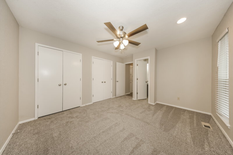 1,650/Mo, 1329 W Cedarbrook Ln Oklahoma City, OK 73170 Main Bedroom View 2