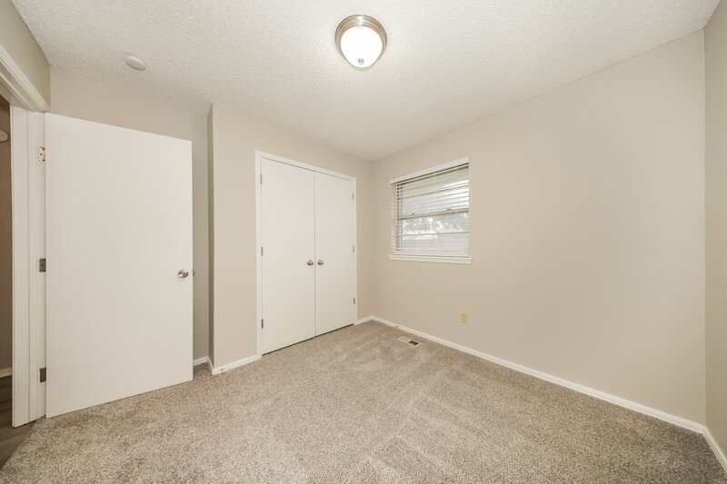 1,650/Mo, 1329 W Cedarbrook Ln Oklahoma City, OK 73170 Bedroom View