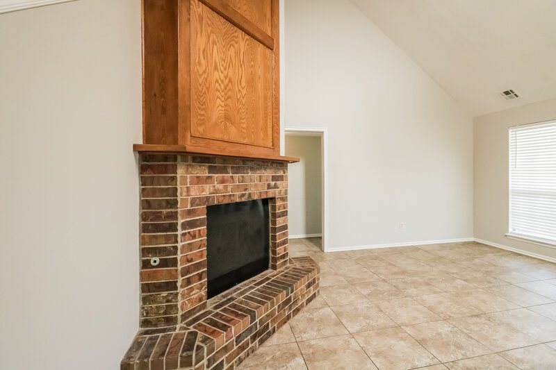 1,615/Mo, 2606 Briarcliff Dr Oklahoma City, OK 73170 Living Room View