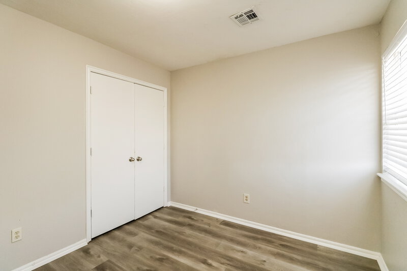 1,615/Mo, 2606 Briarcliff Dr Oklahoma City, OK 73170 Bedroom View 2