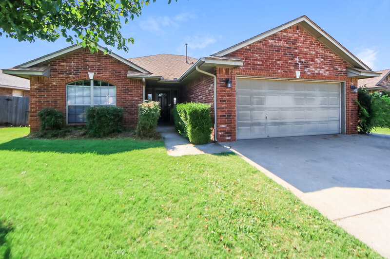 1,635/Mo, 3809 Windgate East St Oklahoma City, OK 73179 Front View