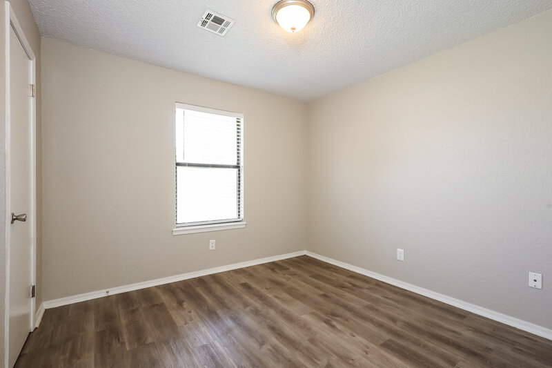 1,330/Mo, 2717 Paxton Pl Spencer, OK 73084 Bedroom View