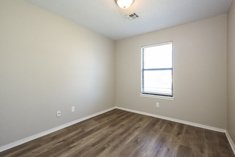 1,330/Mo, 2717 Paxton Pl Spencer, OK 73084 Bedroom View 2