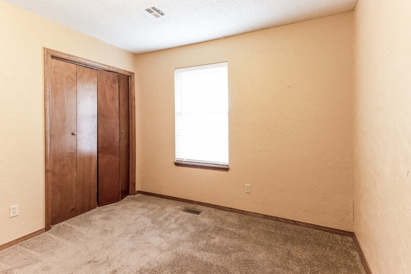 1,285/Mo, 10301 Birkenhead Rd Yukon, OK 73099 Bedroom View 5
