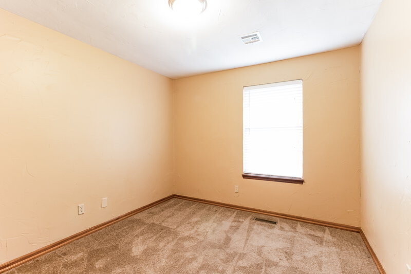 1,285/Mo, 10301 Birkenhead Rd Yukon, OK 73099 Bedroom View 6