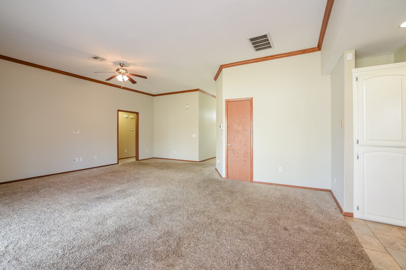 1,500/Mo, 6001 SE 84th St Oklahoma City, OK 73135 Living Room View