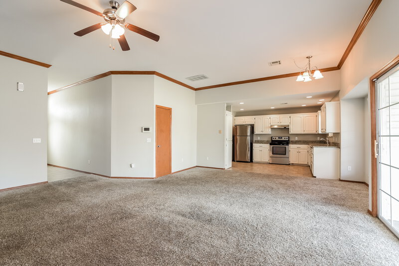 1,500/Mo, 6001 SE 84th St Oklahoma City, OK 73135 Dining Room View