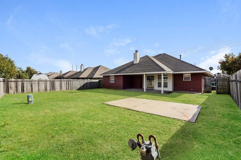 1,500/Mo, 6001 SE 84th St Oklahoma City, OK 73135 Rear View