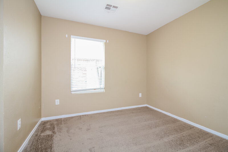 1,300/Mo, 8120 Rausch Ln Oklahoma City, OK 73135 Bedroom View 3