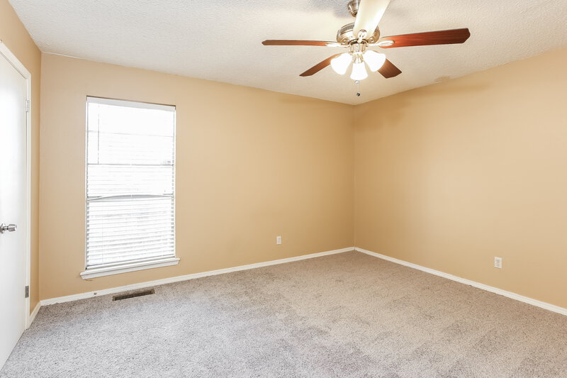 1,276/Mo, 11909 Sagamore Dr Yukon, OK 73099 Master Bedroom View