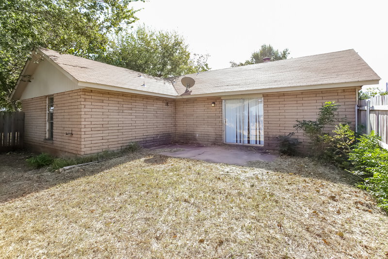 1,276/Mo, 11909 Sagamore Dr Yukon, OK 73099 Rear View