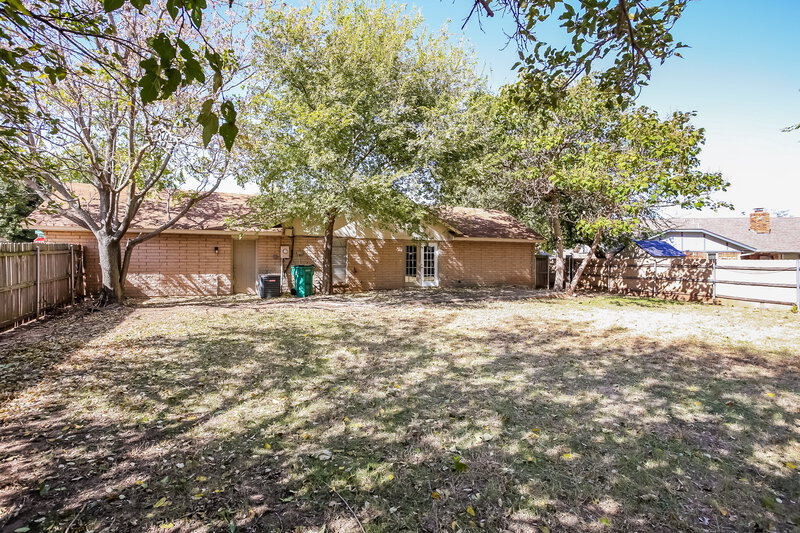 1,276/Mo, 11909 Sagamore Dr Yukon, OK 73099 Rear View 2