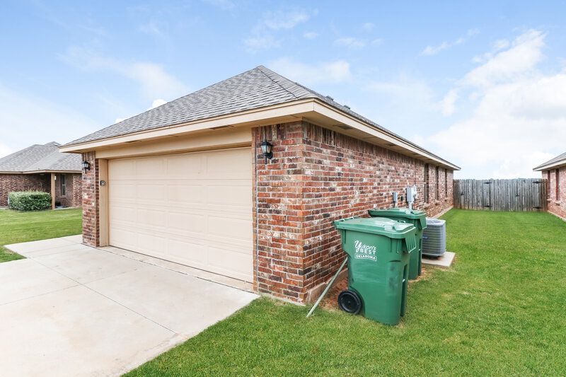 1,465/Mo, 421 Pearl St Yukon, OK 73099 Front View