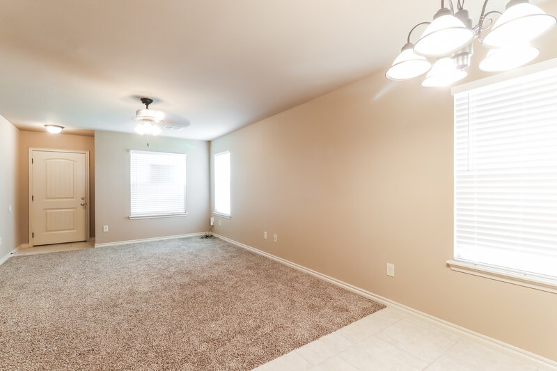 1,465/Mo, 421 Pearl St Yukon, OK 73099 Dining Room View 2