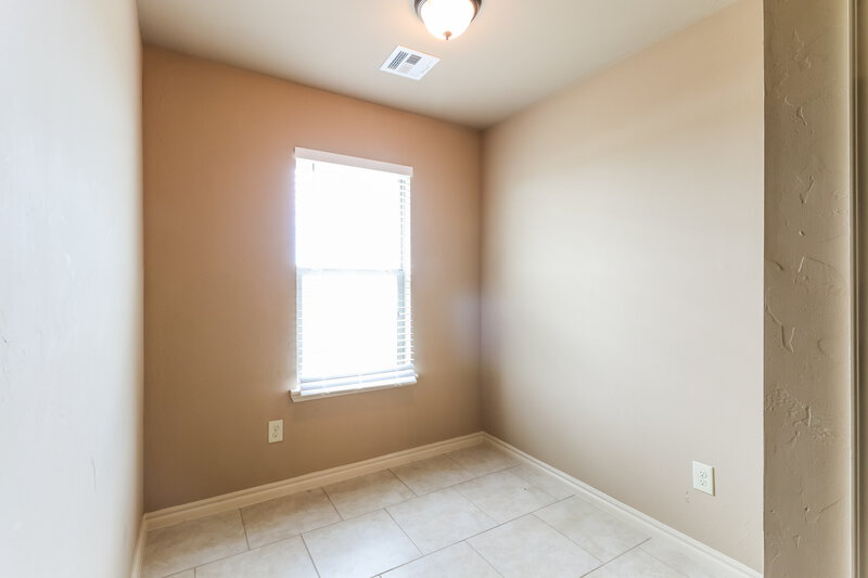 1,465/Mo, 421 Pearl St Yukon, OK 73099 Bedroom View