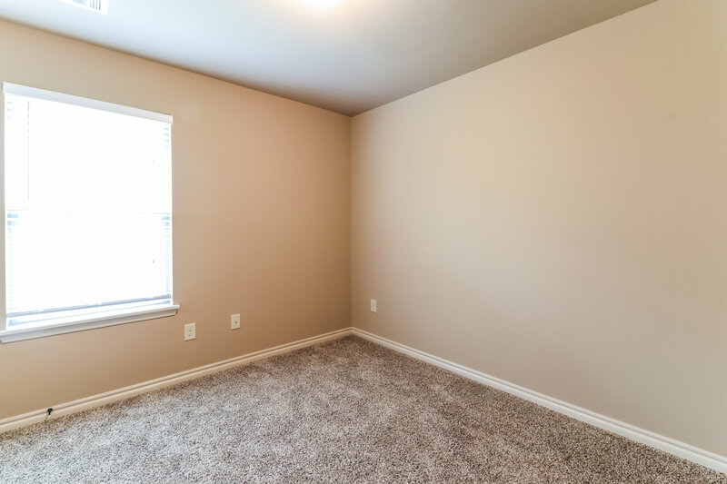 1,465/Mo, 421 Pearl St Yukon, OK 73099 Bedroom View 2