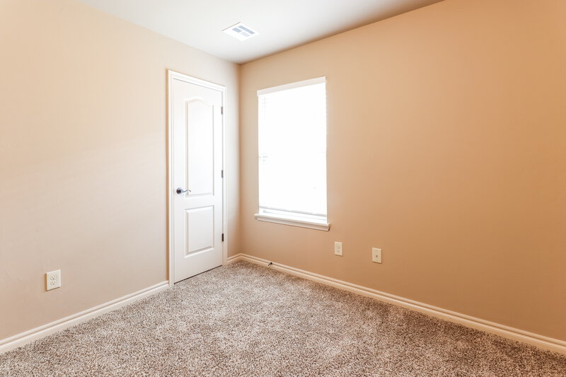 1,465/Mo, 421 Pearl St Yukon, OK 73099 Bedroom View 3