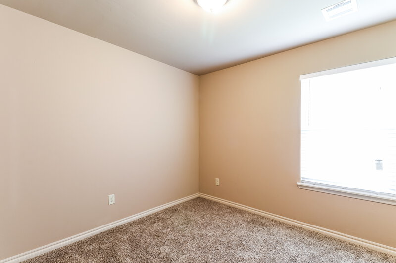 1,465/Mo, 421 Pearl St Yukon, OK 73099 Bedroom View 4