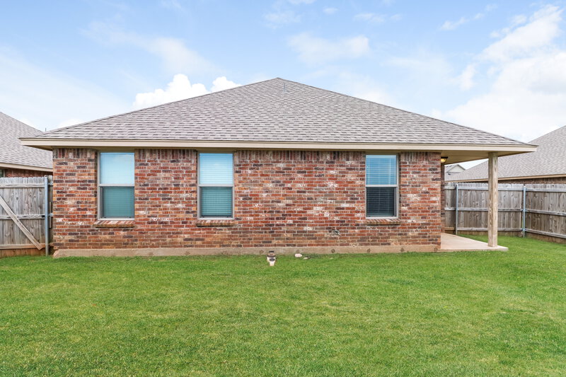 1,465/Mo, 421 Pearl St Yukon, OK 73099 Rear View 3