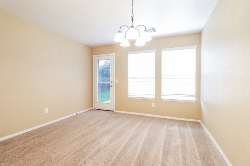 1,500/Mo, 5536 Bush Creek Way oklahoma city, OK 73117 Dining Room View