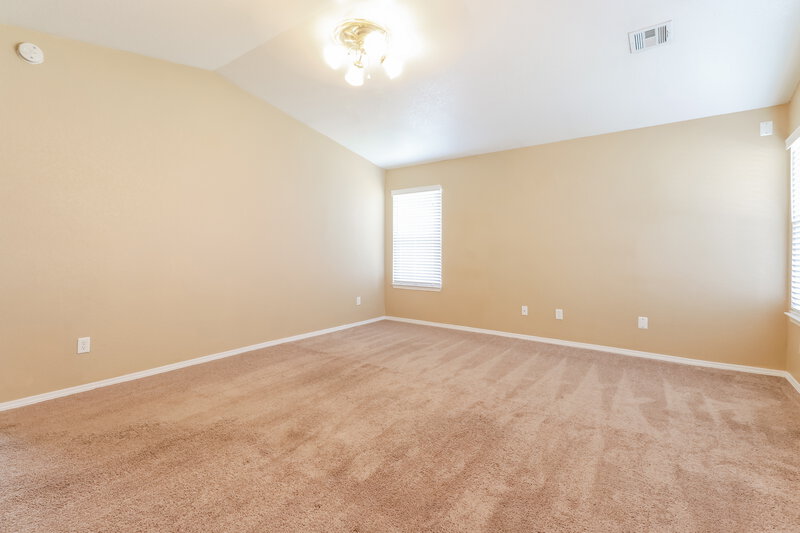 1,500/Mo, 5536 Bush Creek Way oklahoma city, OK 73117 Main Bedroom View