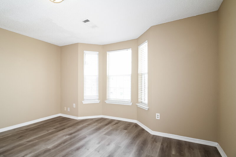 1,380/Mo, 2110 Westmore Dr Moore, OK 73170 Bedroom View 2