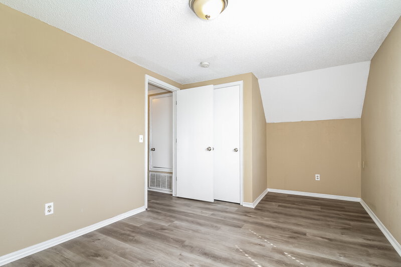 1,380/Mo, 2110 Westmore Dr Moore, OK 73170 Bedroom View 4