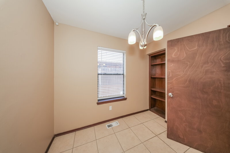 1,480/Mo, 808 Waterview Rd Oklahoma City, OK 73170 Dining Room View