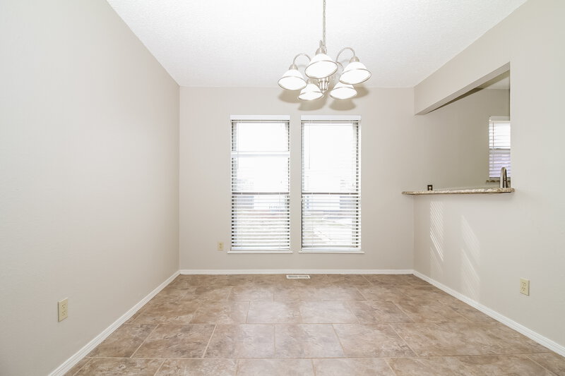 1,535/Mo, 10397 Dorothy Dr Oklahoma City, OK 73162 Dining Room View