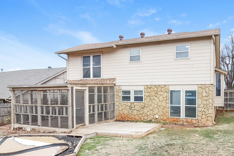 1,535/Mo, 10397 Dorothy Dr Oklahoma City, OK 73162 Rear View